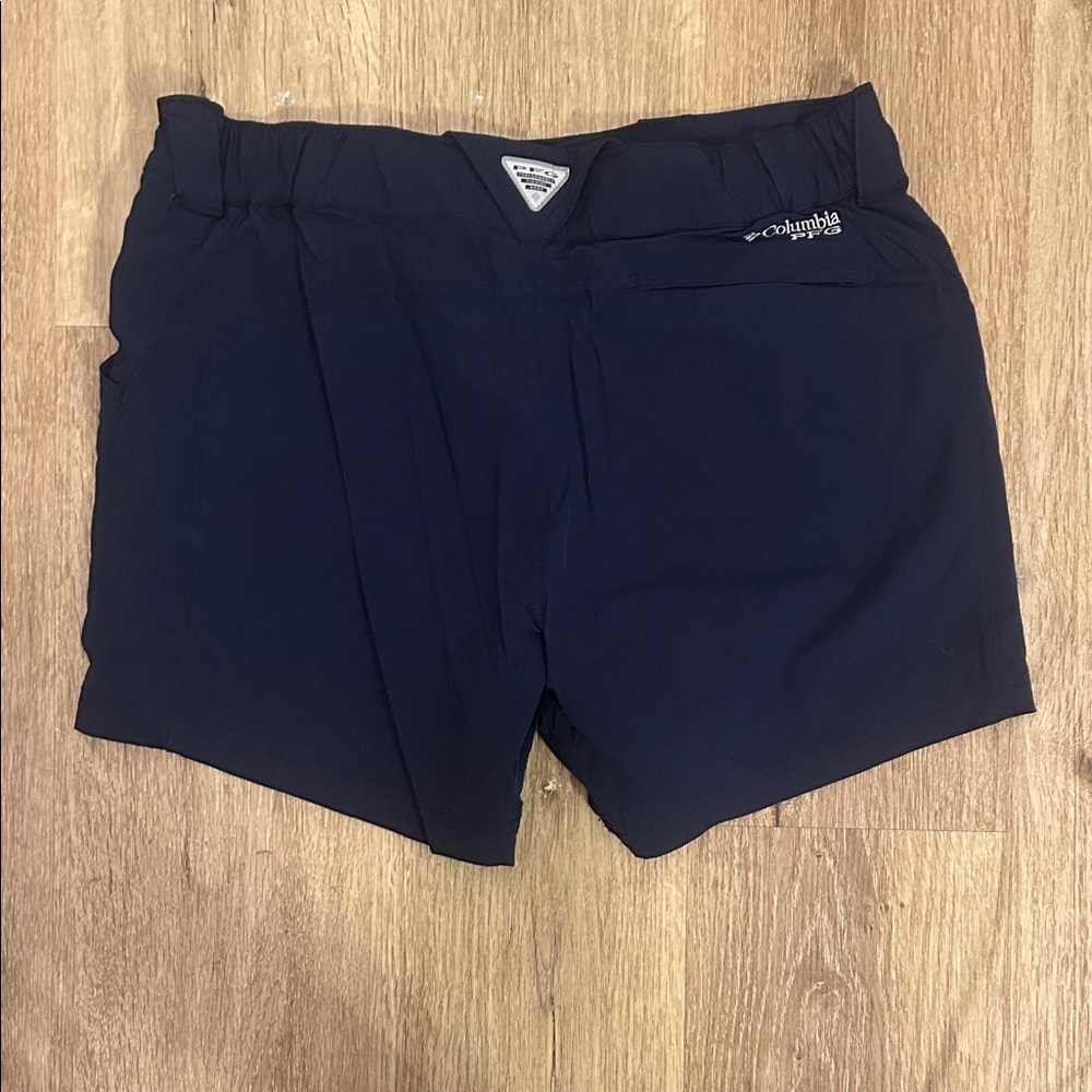 Columbia Women's Navy Shorts - Picture 3 of 5